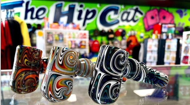 Uncovering the Benefits of Shopping at a South Florida Head Shop